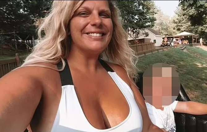 Шокиращ случай: Учителка дрогирала и правила секс с 10 ученици СНИМКИ