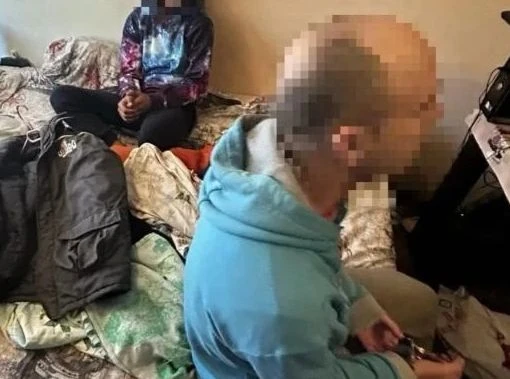 Проговориха съседи на сгащения педофил с 12 г. момче в леглото, разказаха страшни неща
