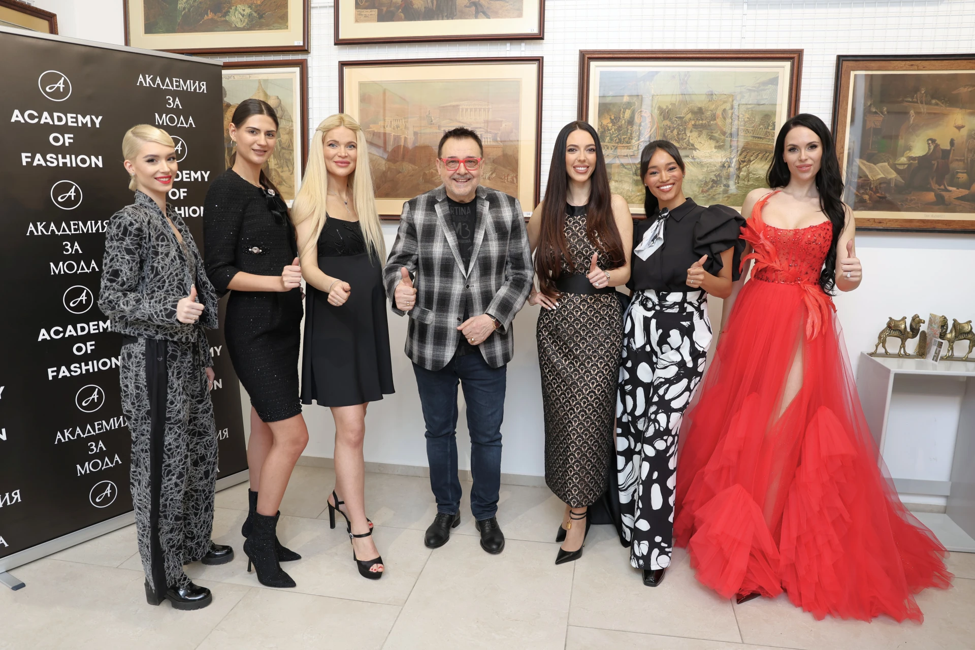 Еманципация в модата: "Вечер на стила", посветена на Шанел СНИМКИ