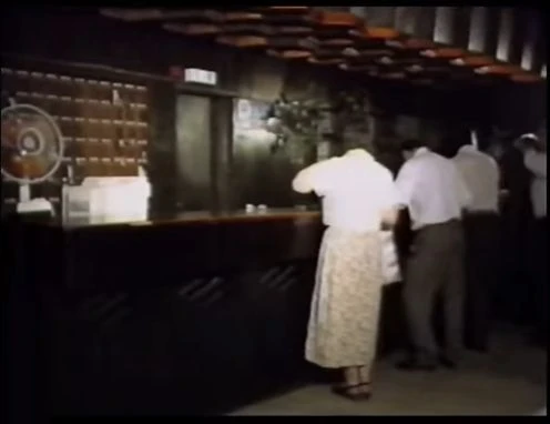 1988 г.: Нощен бар, стриптийз и коктейли в бургаския хотел „България“ ВИДЕО