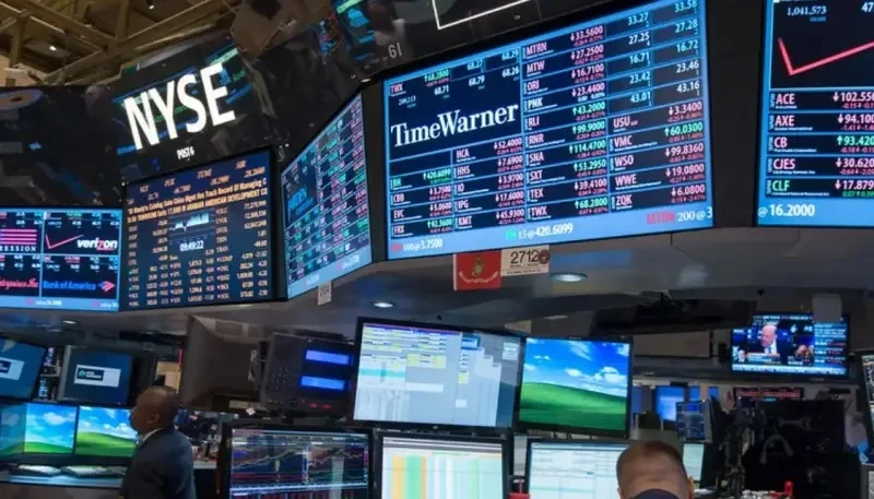 Bloomberg: В САЩ откриха ловния сезон за всичко що е руско на фона на преговорите 