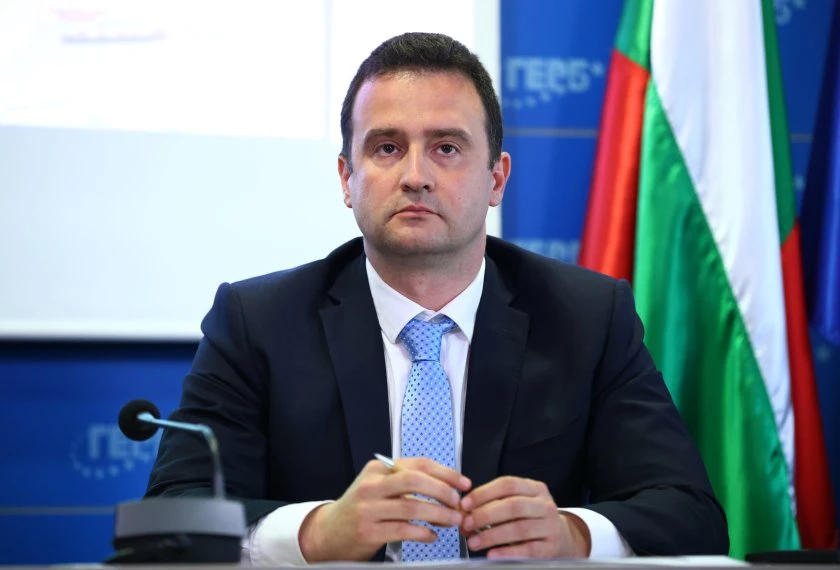Министър Жечев обяви голяма новина за санирането