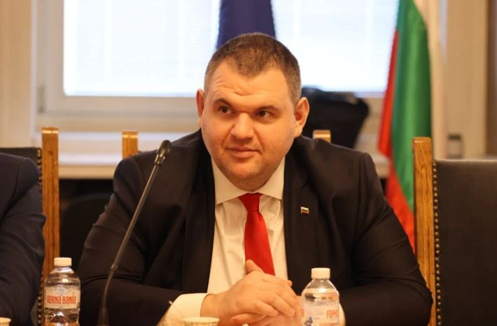 Пеевски поздрави мюсюлманите с настъпващия свещен месец Рамазан