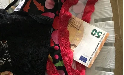 Родопчанките станаха бизнес дами, продават старите си гащи и вадят луди пари