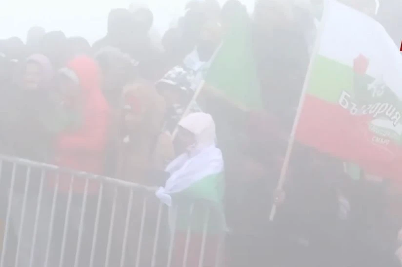 Въпреки мъглата и студа, на Шипка ври и кипи ВИДЕО