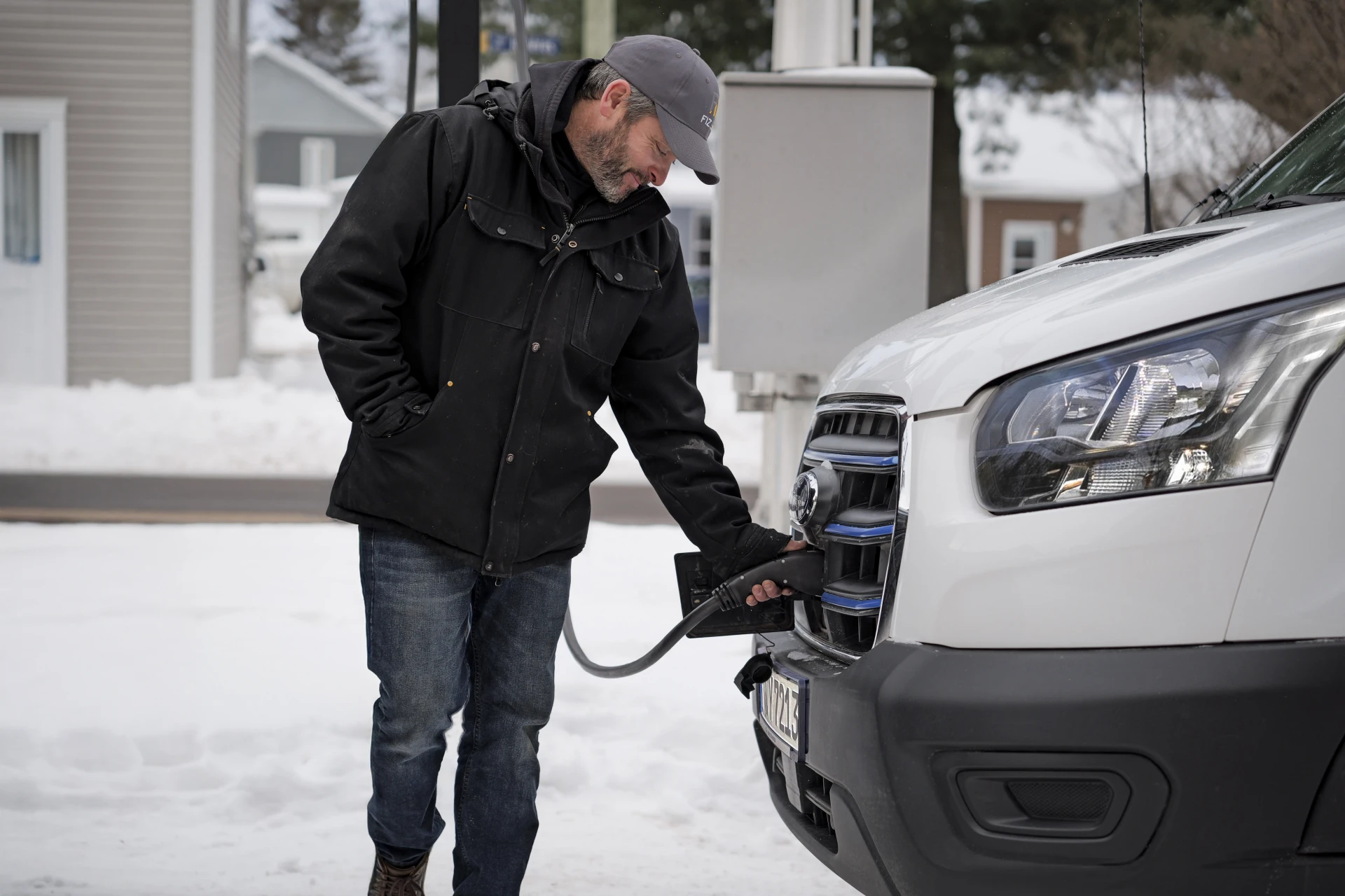 Иновативна технология на Ford Pro позволява на електрическите автомобили да увеличат пробега си в студено време