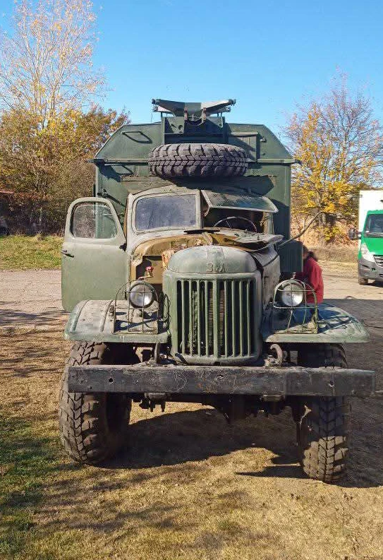 Потапят легендарната "Чайка" в морето край Бургас, заедно със ЗиЛ СНИМКИ