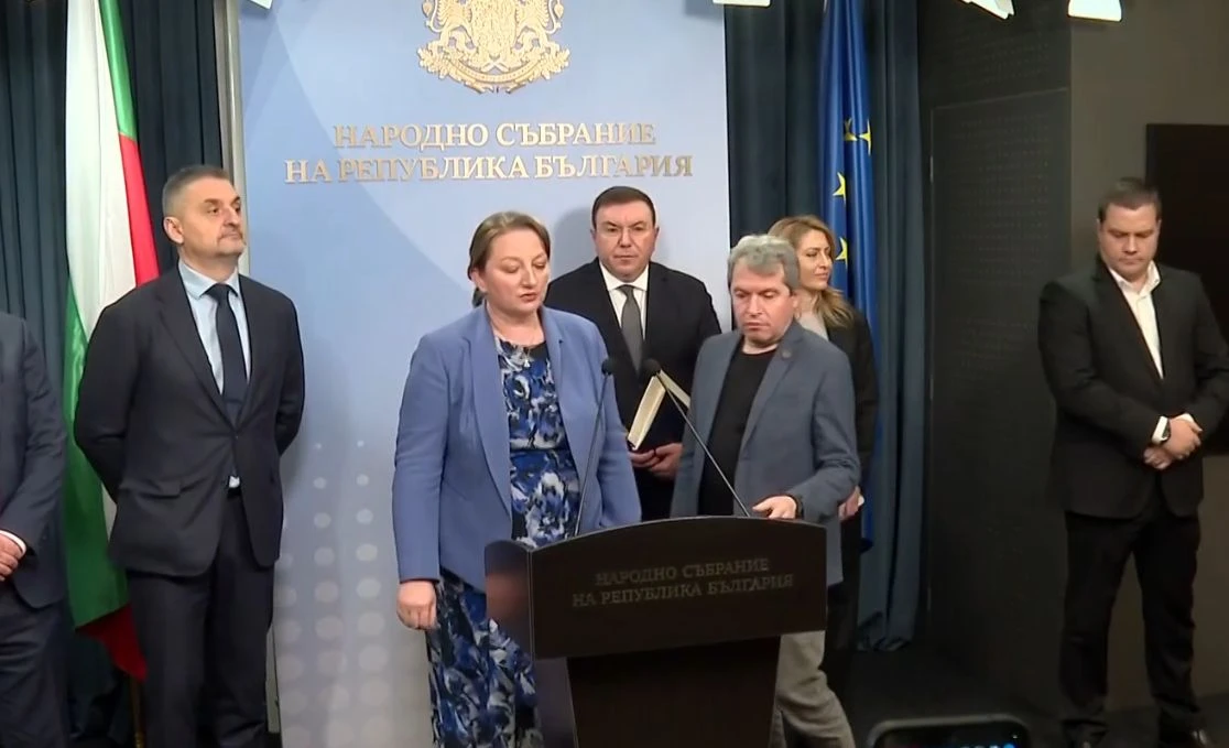 Кабинетът "Желязков" удари по интригите на дерибеите на Доган, лъсна схема за детска порнография
