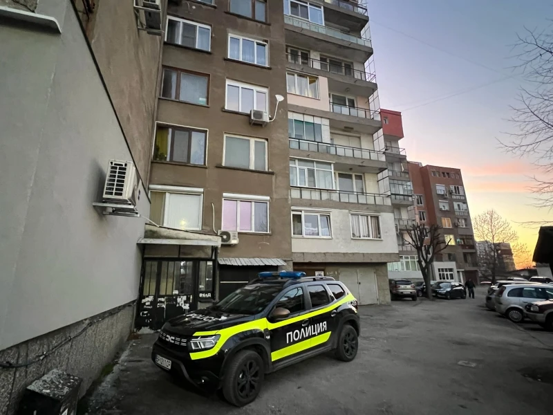 Смъртта броди из Враца: Пак откриха труп, този път във... СНИМКИ