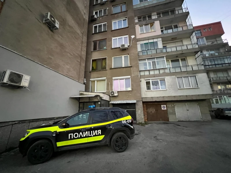 Смъртта броди из Враца: Пак откриха труп, този път във... СНИМКИ