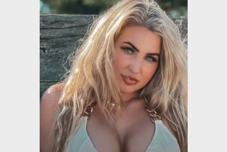 Моделка влиза в затвора заради секс с тийнейджър СНИМКИ 18+