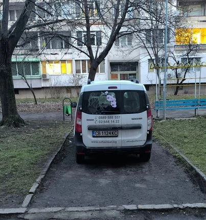 Софиянец от "Дружба" избухна срещу своите съжители: За 100 метра ли бе? 