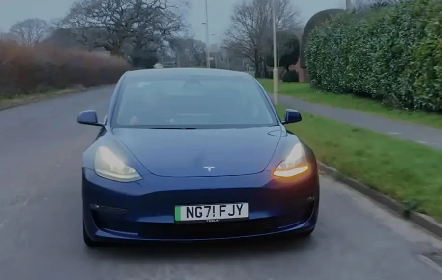 Специалист разясни какво се случва с Tesla след 4 години и 350 хил. км пробег ВИДЕО