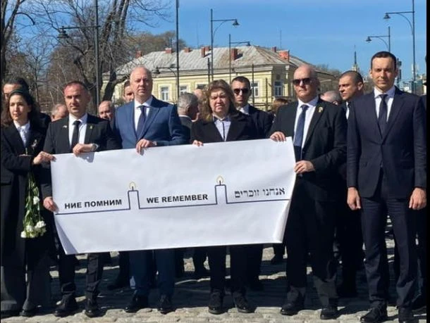 Проф. Оскар размаза дерибеите на Доган, скандалът е огромен!