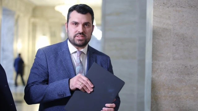 Министър Георгиев огласи позицията на България за спиране на войната в Украйна