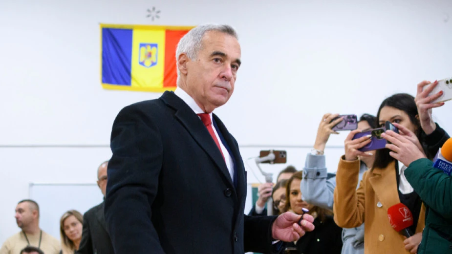 Румъния: Калин Джорджеску призова привържениците си да...