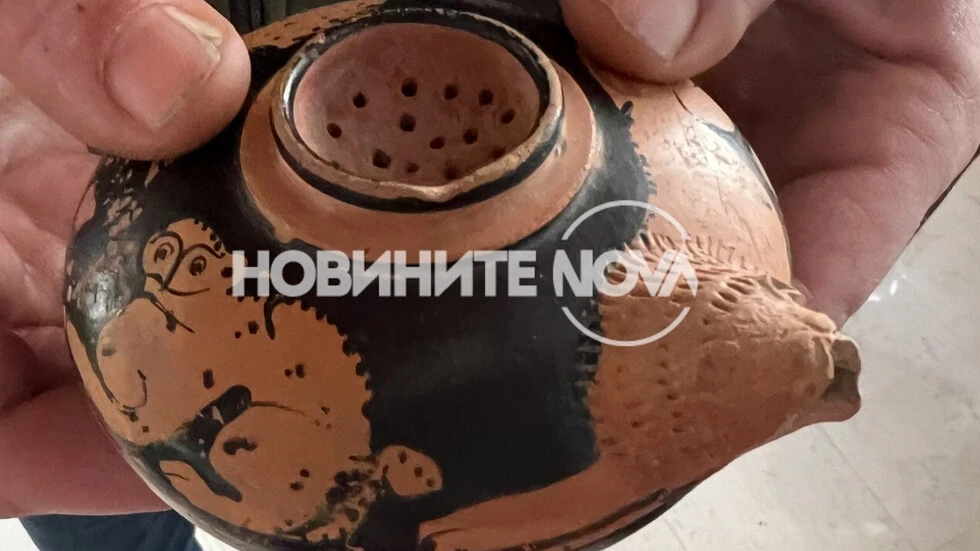 Шокиращо откритие: Това е биберон отпреди Христа, намерен край Созопол СНИМКИ