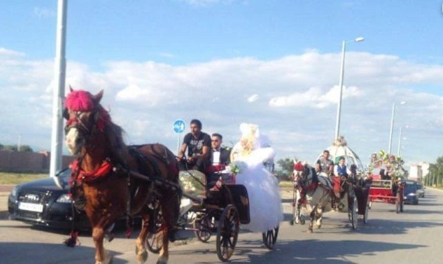 Пастори венчават малки деца в ромските махали 