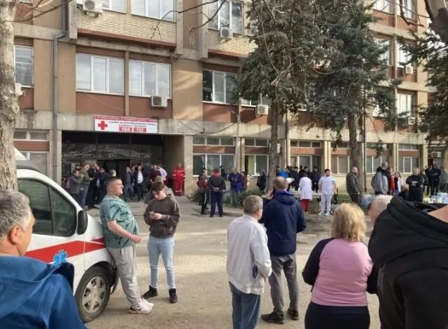 Моментът на ужаса! ВИДЕО показа как е пламнала дискотеката в Кочани 