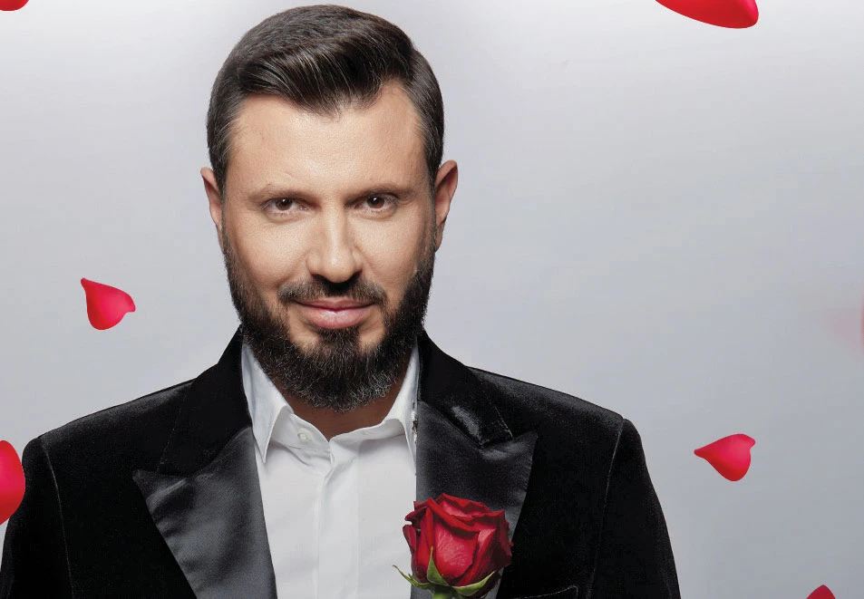 Мартин Елвиса призна: Не сядам на масата без роза и...