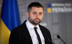 Politico гръмна с нова бомба за тайните разговори между хора на Тръмп и точещи ножа на Зеленски СНИМКИ