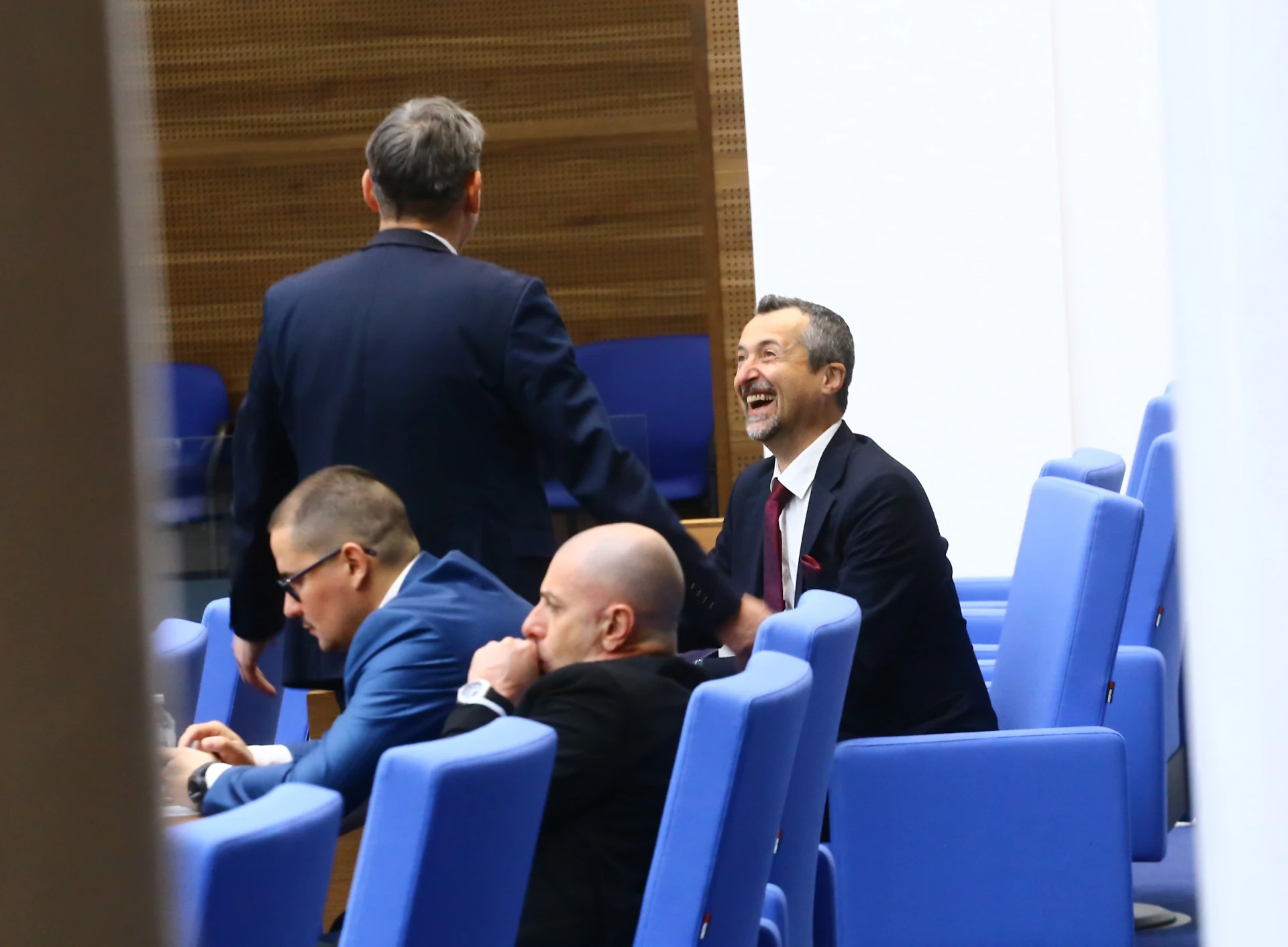 Решено: Депутатите избраха нов управител на Здравната каса
