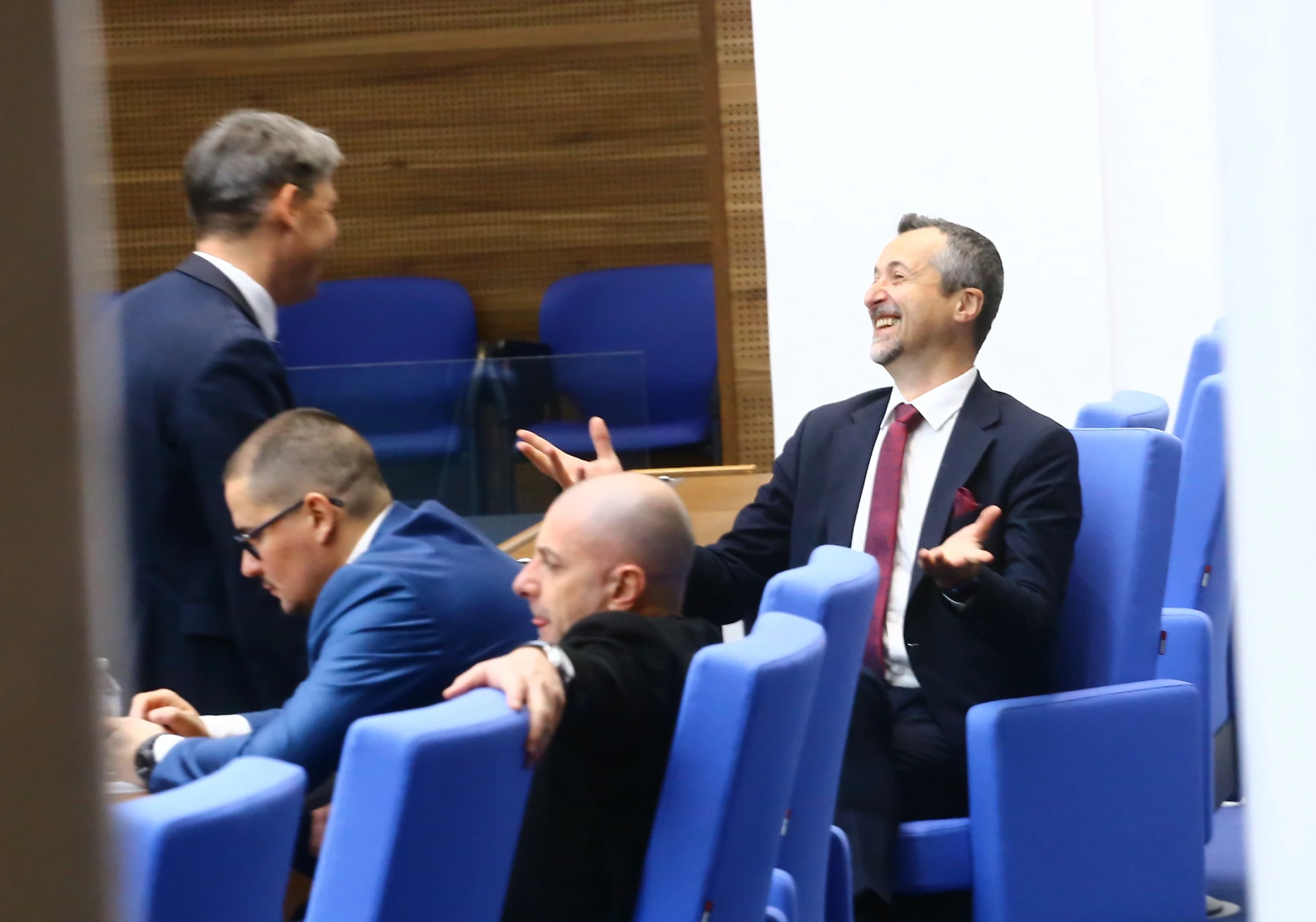 Решено: Депутатите избраха нов управител на Здравната каса