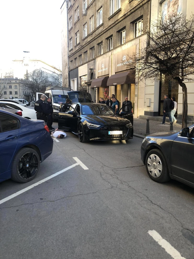 Зрелищен арест на опасни бандити в центъра на София СНИМКИ 
