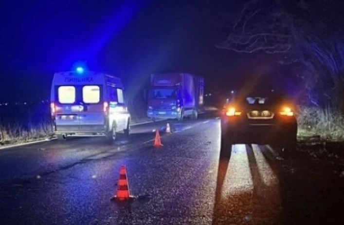 20-г. шофьорка блъсна мъж във Врачанско, той оцеля – бил пиян