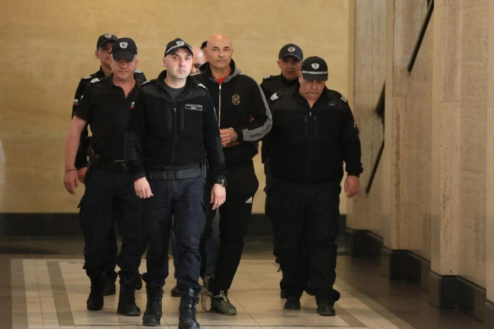 Горещи новини за свирепите братя Лебешковски от "Наглите" 