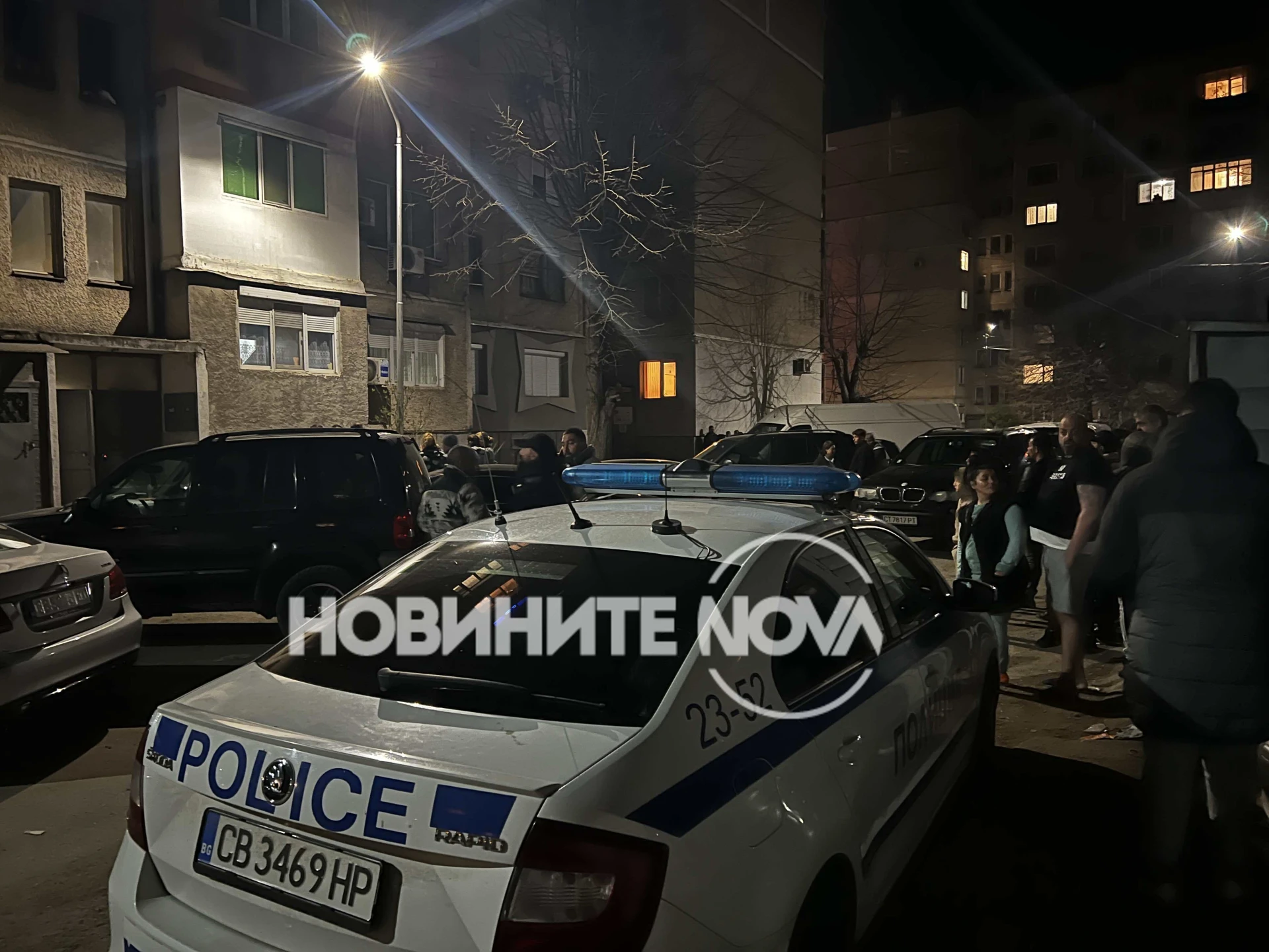 Извънредно: Почерня от спецчасти пред този блок в Казанлък, ето какво се случва СНИМКИ 
