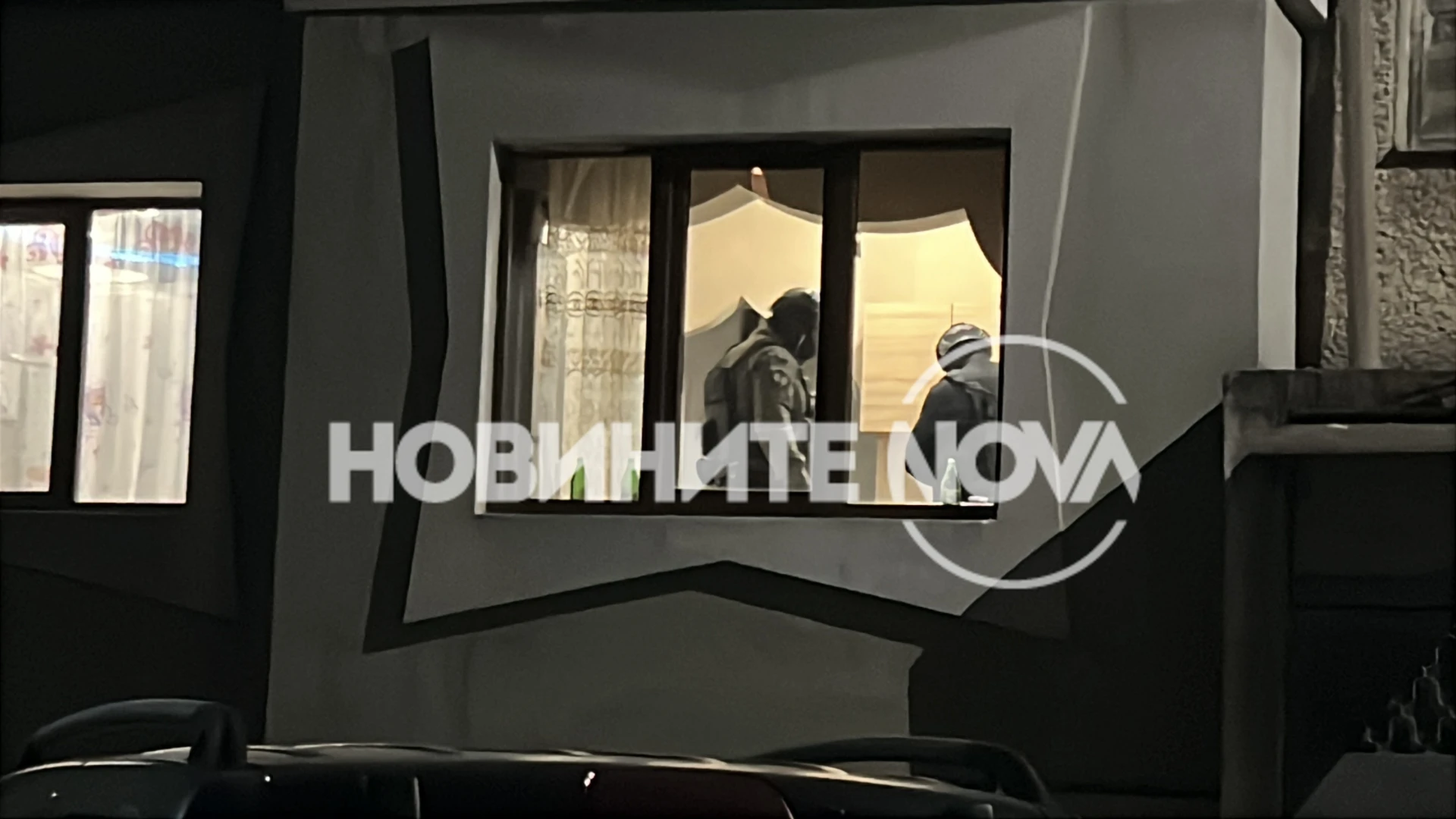 Извънредно: Почерня от спецчасти пред този блок в Казанлък, ето какво се случва СНИМКИ 