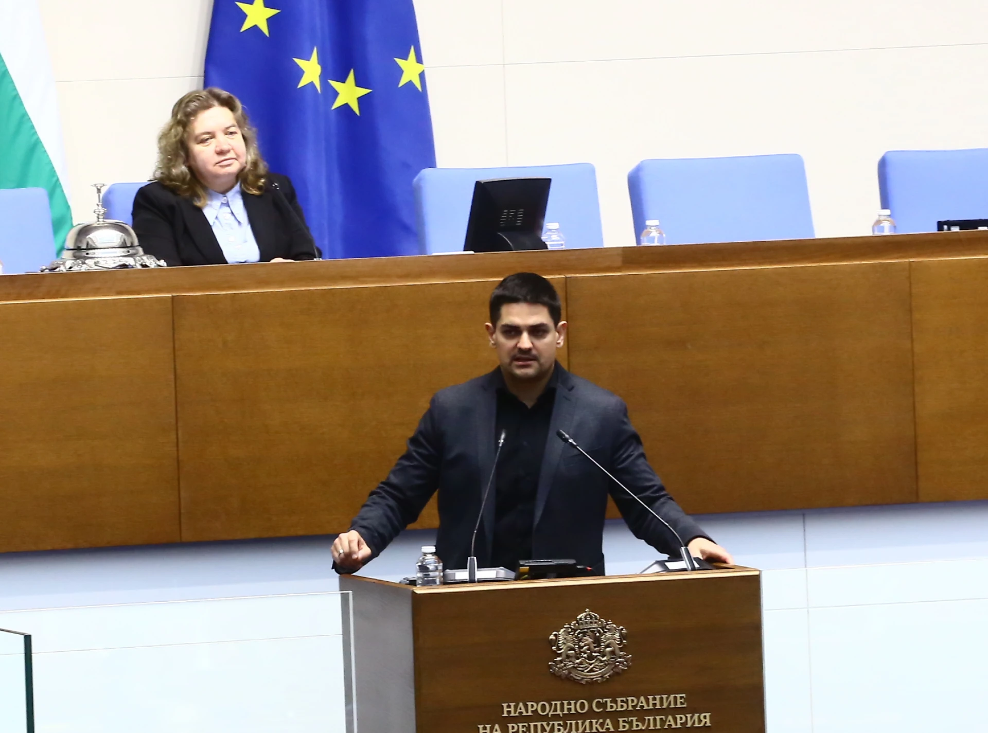 Край на сагата: Възстановиха парламентарната група на МЕЧ