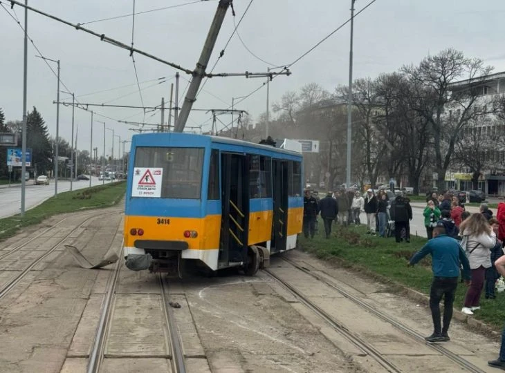 Ад на пъпа на София, почерня от народ СНИМКИ
