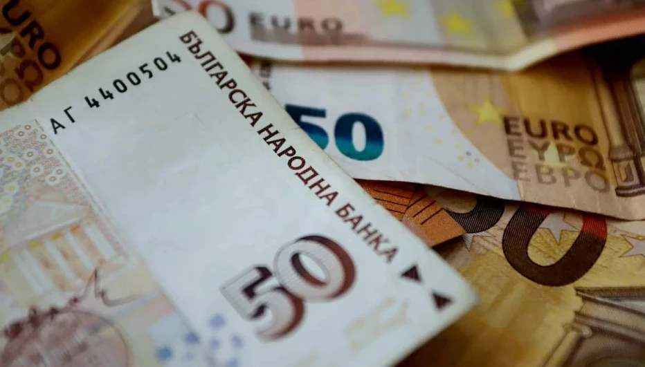 Евростат: Живеем два пъти по-бедно от германците