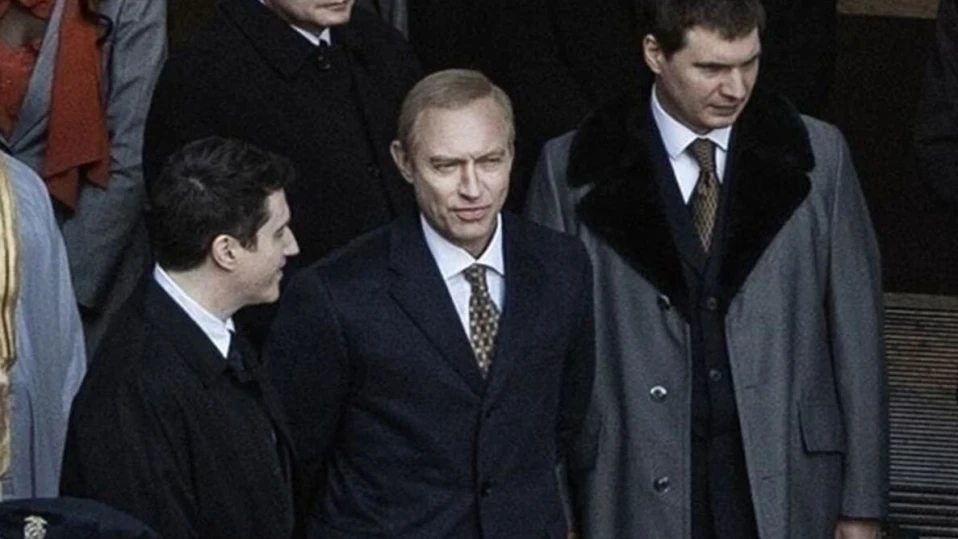 Джуд Лоу играе Владимир Путин във филм за руския лидер СНИМКИ