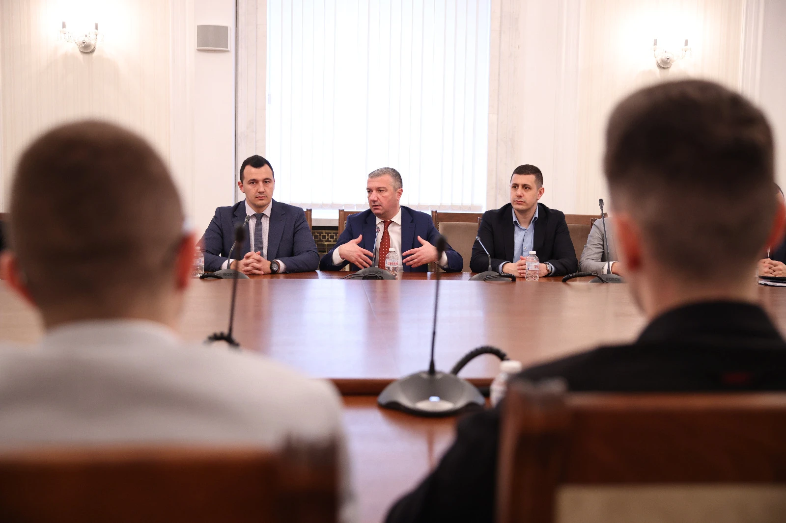 БСП-ОЛ пред студенти: Държавата трябва да е солидарна и да гарантира на младите хора равни възможности