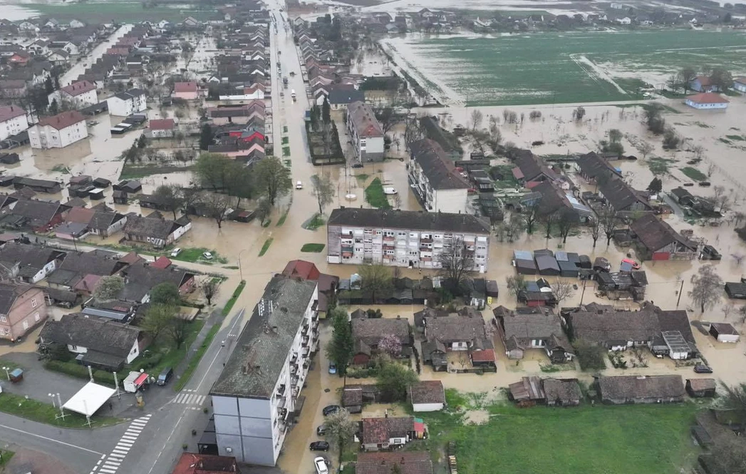 Извънредно положение в Хърватия! Цели села са под вода СНИМКИ