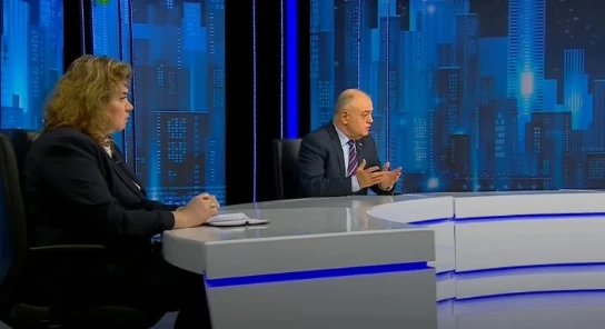 На ген. Атанасов му се привиждат руски шпиони навсякъде, Киселова и журналист го контрират 