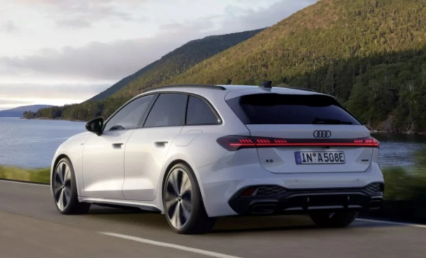 Audi представи новото A5 с разход на гориво от 2,6 литра на 100 км СНИМКИ