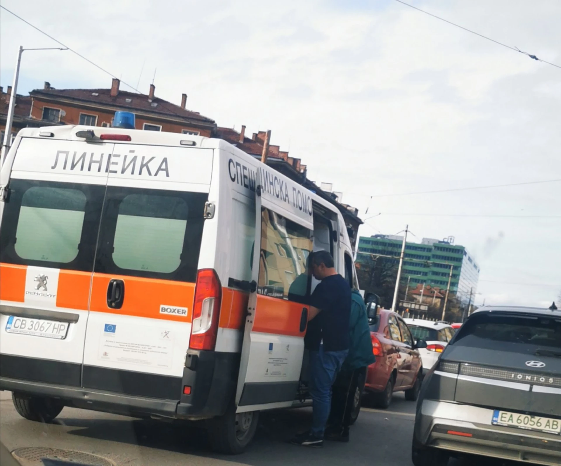 Само в БЛИЦ! Спешни екипи пристигнаха по спешност на това място в София