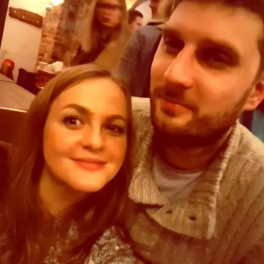 Лондончани дойдоха на почивка в Слънчев бряг, бащата го заболя корем, след часове почина СНИМКИ