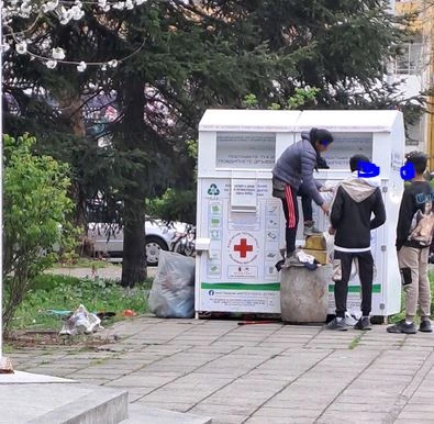 Бране на дрехи в Бургас: Редно ли е? 