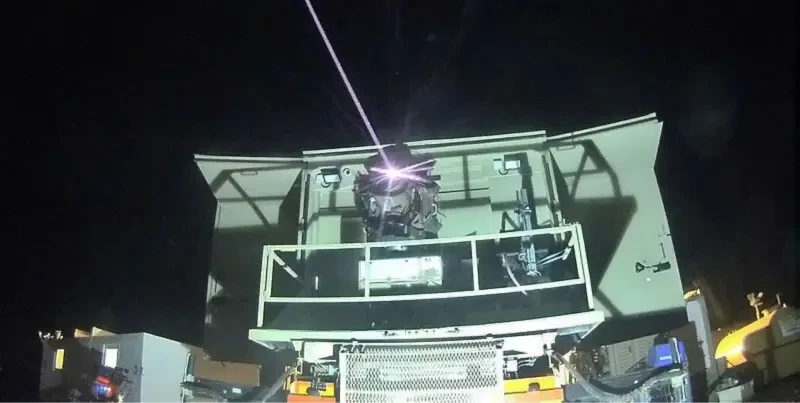 Първи в света: Израел приема на бойно дежурство лазерния комплекс Iron Beam