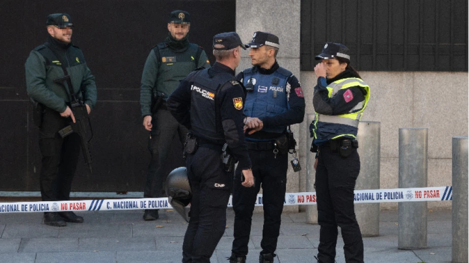 Барселона изтръпна: Гвардията с антитерористична операция, удари...