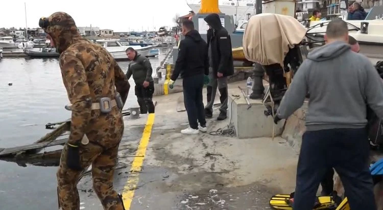 Водолази се гмурнаха край Созопол и онемяха от видяното на дъното СНИМКИ