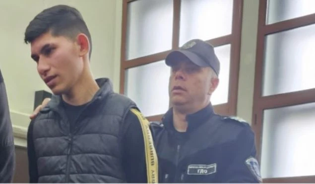 19-г. шофьор на кървавото БМВ, убило двама край Пловдив, изби рибата с това оправдание