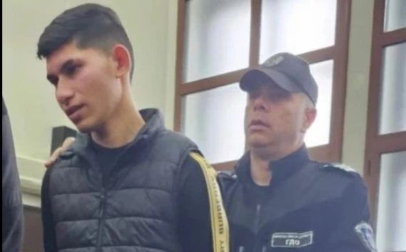 19-г. шофьор на кървавото БМВ, убило двама край Пловдив, изби рибата с това оправдание