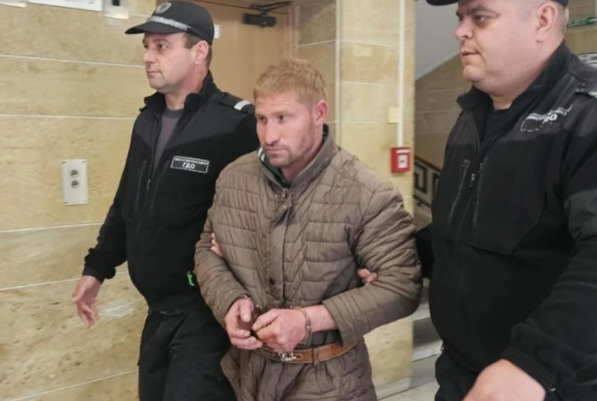Тошко уби с летва Стойчо, после легна до трупа и...