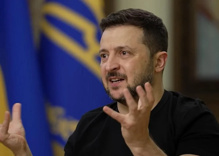 Зеленски обърна дебелия край и наложи санкции на 4 влиятелни личности